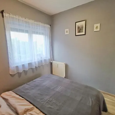 Panorama Garden Apartment *